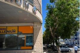 66 m² stall store located in the Millenium Shopping Center in Abrantes 66 m² stall store located in the Millenium Shopping Center in Abrantes