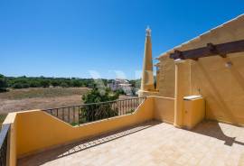 4 Bedroom Villa with Pool, Garden and Large Basement - Assumadinha, Quarteira