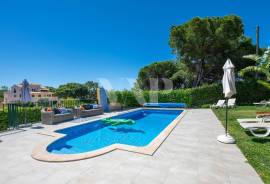 4 Bedroom Villa with Pool, Garden and Large Basement - Assumadinha, Quarteira
