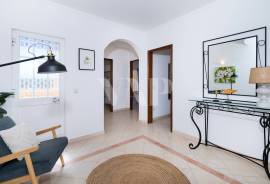 4 Bedroom Villa with Pool, Garden and Large Basement - Assumadinha, Quarteira