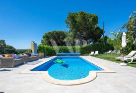 4 Bedroom Villa with Pool, Garden and Large Basement - Assumadinha, Quarteira