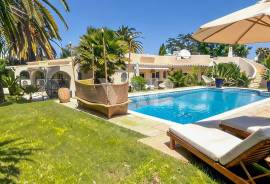 4 bedroom villa for sale in Vilamoura