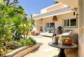 4 bedroom villa for sale in Vilamoura 4 bedroom villa for sale in Vilamoura