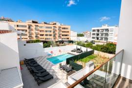 2 Bedroom Apartment with Pool and Garage 800 Meters from Quarteira Beach 2 Bedroom Apartment with Pool and Garage 800 Meters from Quarteira Beach