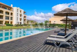 Annual 2-Bedroom Apartment for Rent in Vilamoura with Swimming Pool, Garage, and Private Condominium