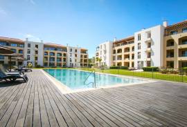 Annual 2-Bedroom Apartment for Rent in Vilamoura with Swimming Pool, Garage, and Private Condominium