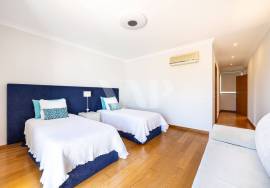 4 bedroom villa for annual rent in Vilamoura with GOLF view 4 bedroom villa for annual rent in Vilamoura with GOLF view
