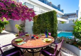 Modern Tavira Centre Villa for Sale with Private Pool and Mature Garden