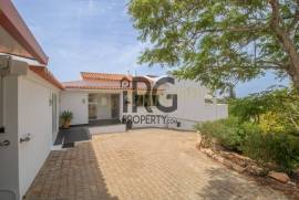 Santa Barbara de Nexe – Modernised 3+1 Bedroom Villa with Pool & Coastal Views