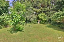 Exquisite 19th-Century Luxury 7 Bed Mansion for Sale in Esbly Disneyland Area Of France Exquisite 19th-Century Luxury 7 Bed Mansion for Sale in Esbly Disneyland Area Of France