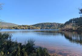 2-Bed House with Garden, River & Mountain Views - Ponte Velha, Marvao 2-Bed House with Garden, River & Mountain Views - Ponte Velha, Marvao