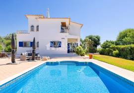 Detached T3 Country Villa with Pool and Countryside Views near Loulé