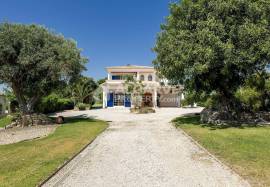 Detached T3 Country Villa with Pool and Countryside Views near Loulé Detached T3 Country Villa with Pool and Countryside Views near Loulé