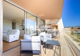 Luxury 2 Bed apartment close to the MARINA and the BEACH with GOLF views in Vilamoura Luxury 2 Bed apartment close to the MARINA and the BEACH with GOLF views in Vilamoura