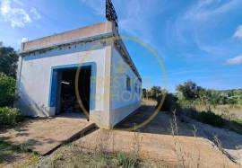 URBAN PLOT with possibility of Extension - 400m2 villa - Sta. Barbara de Nexe