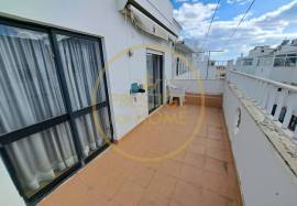 3+1 BEDROOM PENTHOUSE, GARAGE AND STORAGE ROOM LOULÉ CENTRO 3+1 BEDROOM PENTHOUSE, GARAGE AND STORAGE ROOM LOULÉ CENTRO