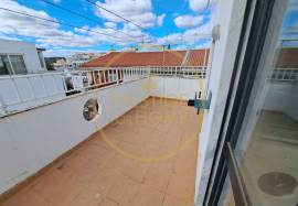 3+1 BEDROOM PENTHOUSE, GARAGE AND STORAGE ROOM LOULÉ CENTRO 3+1 BEDROOM PENTHOUSE, GARAGE AND STORAGE ROOM LOULÉ CENTRO