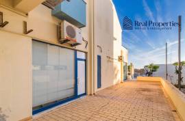 Commercial space in Quarteira, Loulé