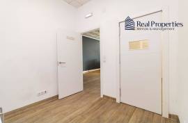 Commercial space in Quarteira, Loulé