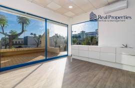Commercial space in Quarteira, Loulé