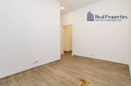 Commercial space in Quarteira, Loulé