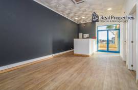 Commercial space in Quarteira, Loulé