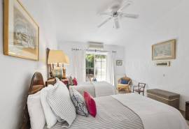 Carvoeiro – 4-bedroom charming villa very private with pool and mature gardens on a big plot Carvoeiro – 4-bedroom charming villa very private with pool and mature gardens on a big plot