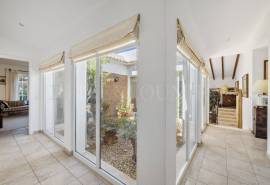 Carvoeiro – 4-bedroom charming villa very private with pool and mature gardens on a big plot Carvoeiro – 4-bedroom charming villa very private with pool and mature gardens on a big plot