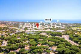 T2 AT JUST 850M FROM PRAIA DA FALÉSIA AND WITH GARAGE