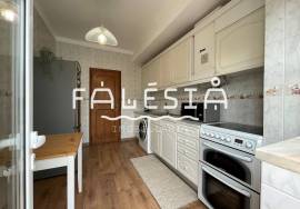 T2 AT JUST 850M FROM PRAIA DA FALÉSIA AND WITH GARAGE
