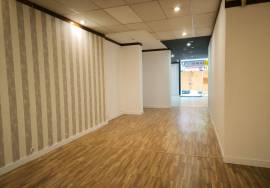 400m2 premises for sale and rent in Domingo Beltrán 400m2 premises for sale and rent in Domingo Beltrán