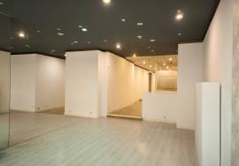 400m2 premises for sale and rent in Domingo Beltrán
