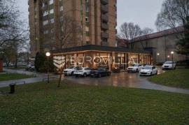Commercial Space with Great Potential in a High-Traffic Location