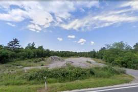 BUILDING LAND IN THE INDUSTRIAL ZONE!