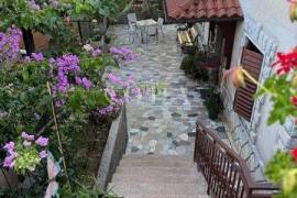 Wohnung im ersten Stock eines Hauses mit großem Garten - Lovran