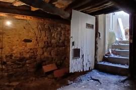 Charming Village House Offering 2 Bedrooms And A Cellar, In A Quiet Location. Charming Village House Offering 2 Bedrooms And A Cellar, In A Quiet Location.