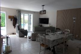 Single Storey Villa Offering 122 M2 Living Space With 4 Bedrooms On An Enclosed Plot Of 600 M2 With Terraces, Pool And Views Single Storey Villa Offering 122 M2 Living Space With 4 Bedrooms On An Enclosed Plot Of 600 M2 With Terraces, Pool And Views