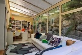Charming Detached Villa Offering 146 M2 Of Living Space, 4 Bedrooms, 3 Bathrooms, On A 690 M2 Plot With Heated Swimming Pool. Charming Detached Villa Offering 146 M2 Of Living Space, 4 Bedrooms, 3 Bathrooms, On A 690 M2 Plot With Heated Swimming Pool.