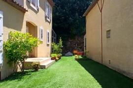 Charming Detached Villa Offering 146 M2 Of Living Space, 4 Bedrooms, 3 Bathrooms, On A 690 M2 Plot With Heated Swimming Pool. Charming Detached Villa Offering 146 M2 Of Living Space, 4 Bedrooms, 3 Bathrooms, On A 690 M2 Plot With Heated Swimming Pool.