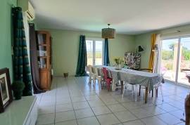 Charming Detached Villa Offering 146 M2 Of Living Space, 4 Bedrooms, 3 Bathrooms, On A 690 M2 Plot With Heated Swimming Pool. Charming Detached Villa Offering 146 M2 Of Living Space, 4 Bedrooms, 3 Bathrooms, On A 690 M2 Plot With Heated Swimming Pool.