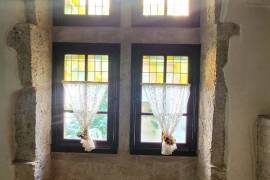 A Large Stone House With 145 M2 Of Living Space In The Heart Of The Historic Centre, Featuring A Beautiful Courtyard And Tree-Lined Garden Of Almost 200 M2. A Large Stone House With 145 M2 Of Living Space In The Heart Of The Historic Centre, Featuring A Beautiful Courtyard And Tree-Lined Garden Of Almost 200 M2.