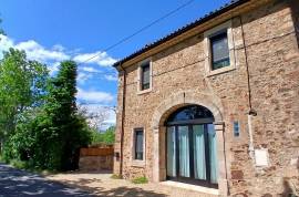 Stunning Stone Barn, Entirely Renovated To The Highest Standards, Offering 217 M2 Of Living Space With 6 Bedrooms And 4 Bathrooms On A 1520 M2 Landscapted Plot With Pool And Peaceful Setting. Rare Stunning Stone Barn, Entirely Renovated To The Highest Standards, Offering 217 M2 Of Living Space With 6 Bedrooms And 4 Bathrooms On A 1520 M2 Landscapted Plot With Pool And Peaceful Setting. Rare