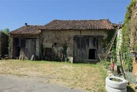 For Sale 4-Bed Country Home, Gardens, Cottage and Barns For Sale 4-Bed Country Home, Gardens, Cottage and Barns