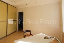 Apartment for rent in Riga, 165.00m2 Apartment for rent in Riga, 165.00m2