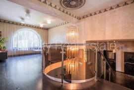 Detached house for rent in Jurmala, 720.00m2 Detached house for rent in Jurmala, 720.00m2