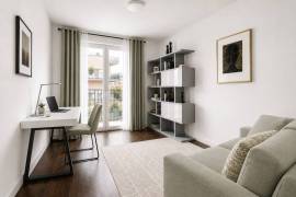 Vacant 4-room apartment with two balconies near Potsdamer Platz and Gleisdreieck Vacant 4-room apartment with two balconies near Potsdamer Platz and Gleisdreieck