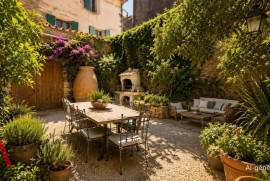 5 room, 180m2 Character property for sale in Faugeres - 190 000 € *