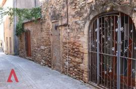 5 room, 180m2 Character property for sale in Faugeres - 190 000 € *