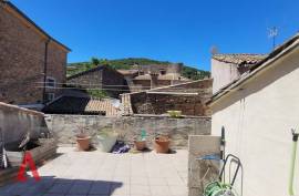 5 room, 180m2 Character property for sale in Faugeres - 190 000 € *
