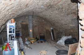 5 room, 180m2 Character property for sale in Faugeres - 190 000 € *